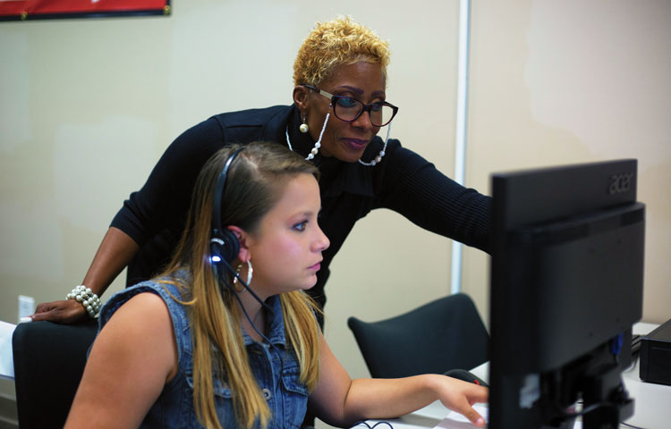 woman mentoring young woman